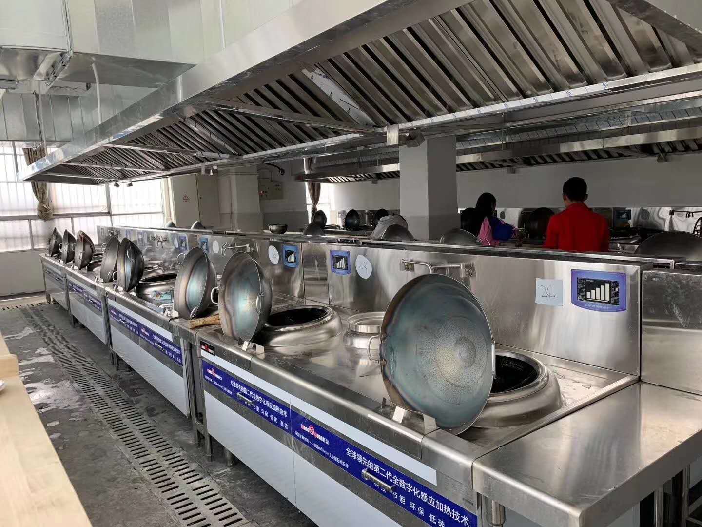 四川大型商用廚具廠告訴你食堂廚房設(shè)備報(bào)價(jià)流程|四川優(yōu)佰特.